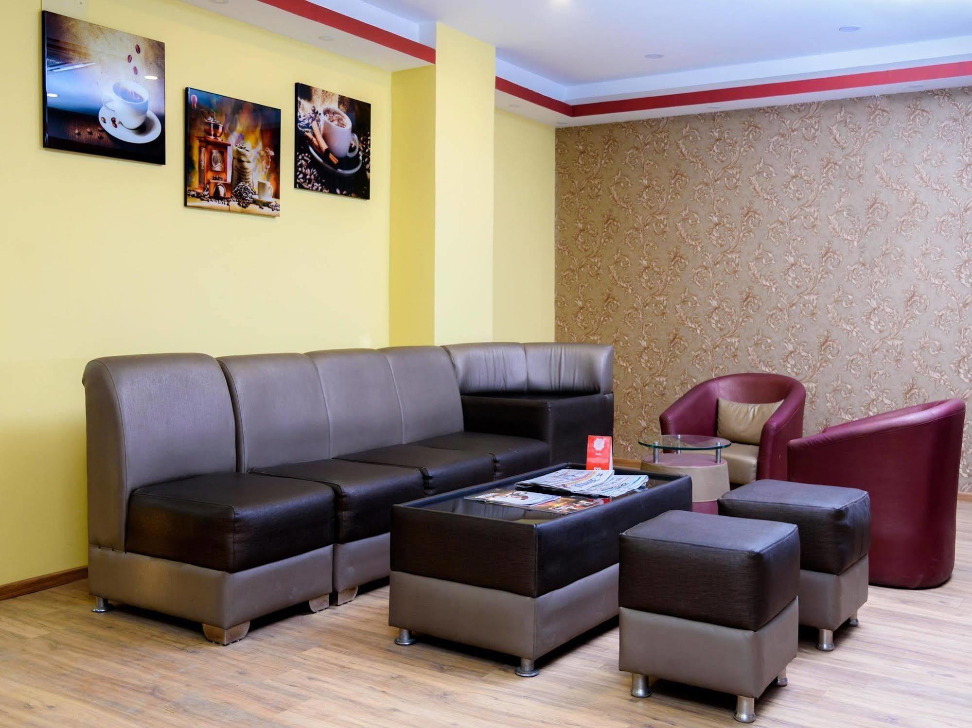 Oyo 105 Hotel Travel Inn Kathmandu Exterior foto