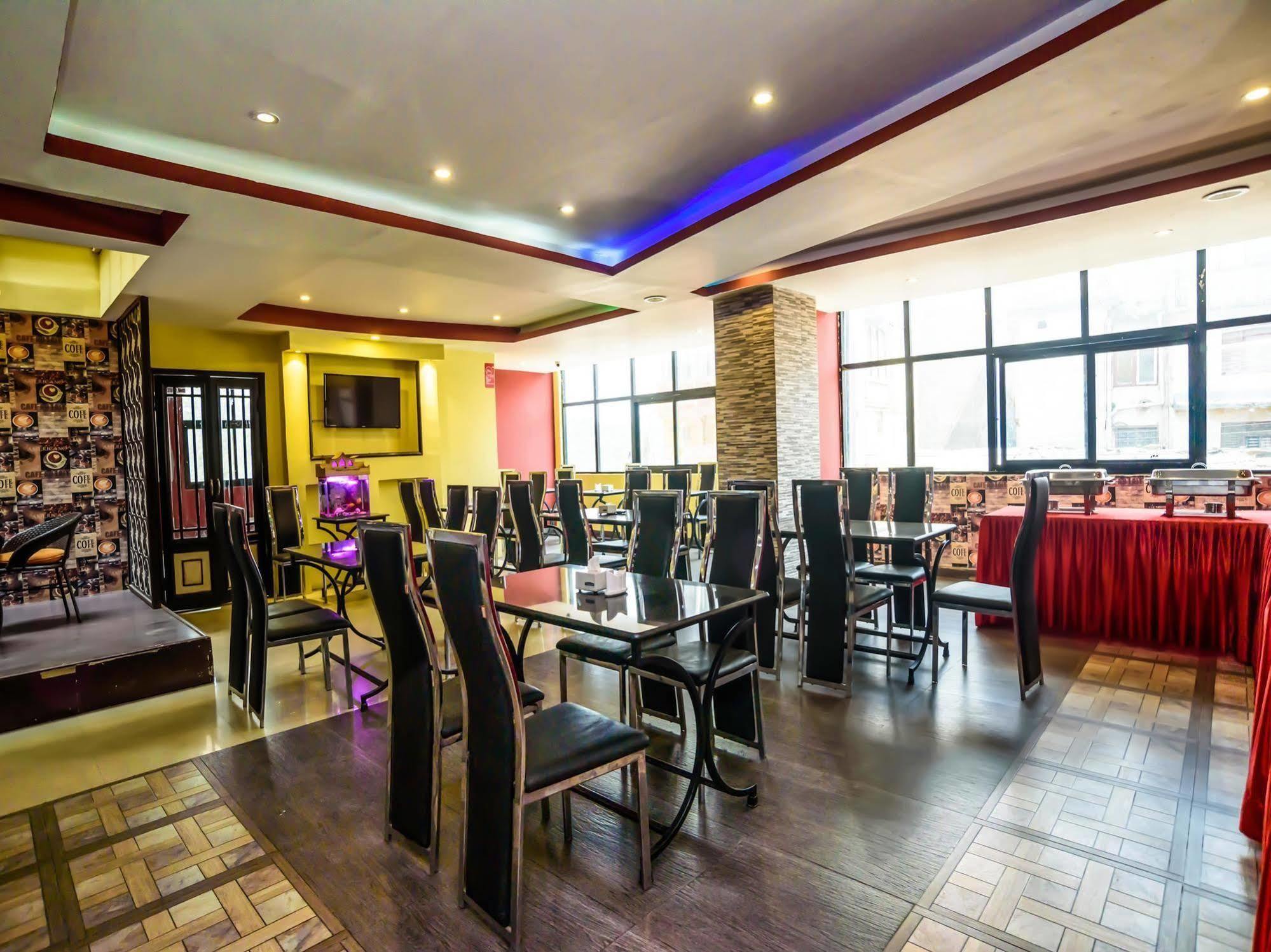 Oyo 105 Hotel Travel Inn Kathmandu Exterior foto