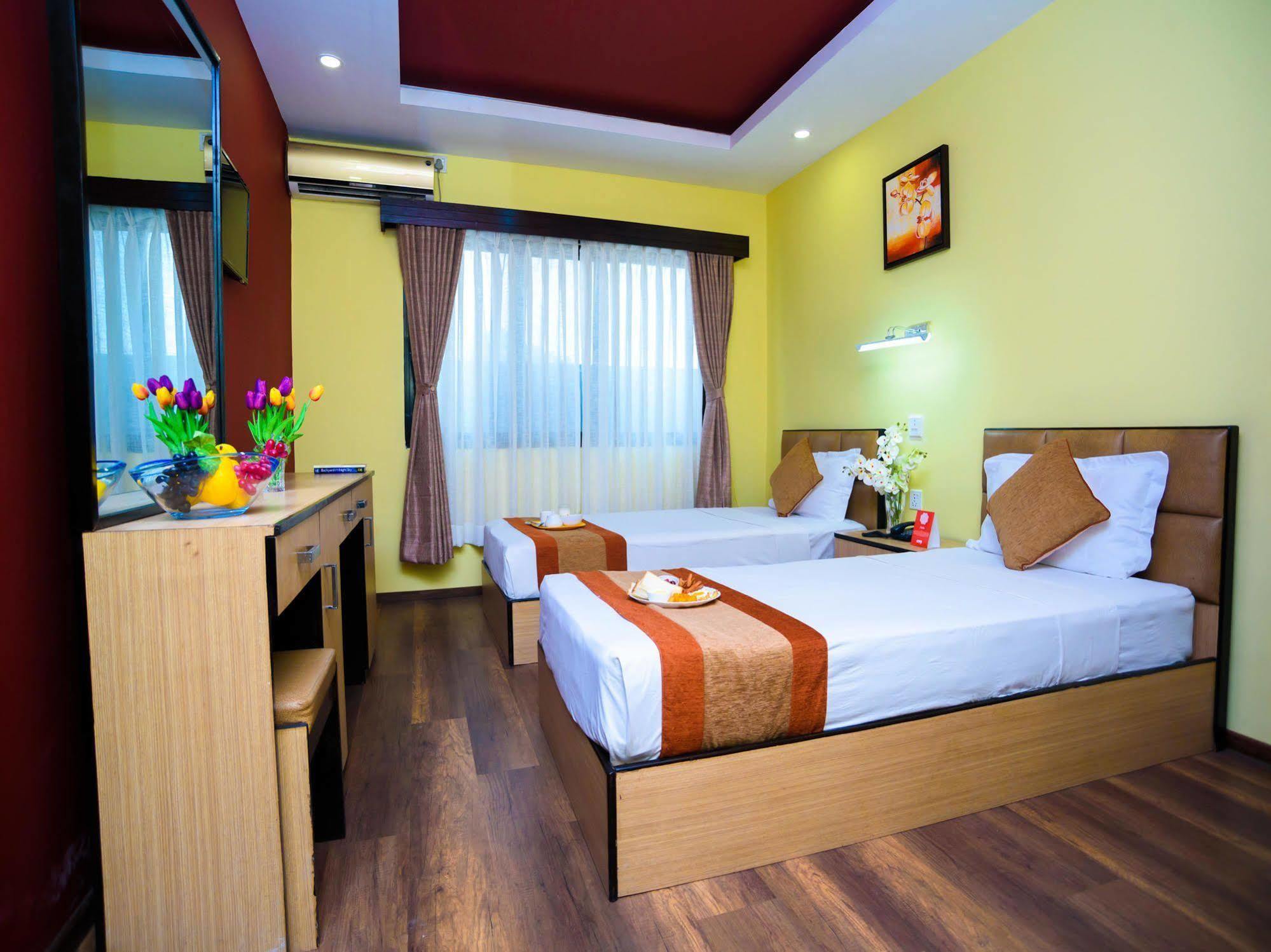 Oyo 105 Hotel Travel Inn Kathmandu Exterior foto