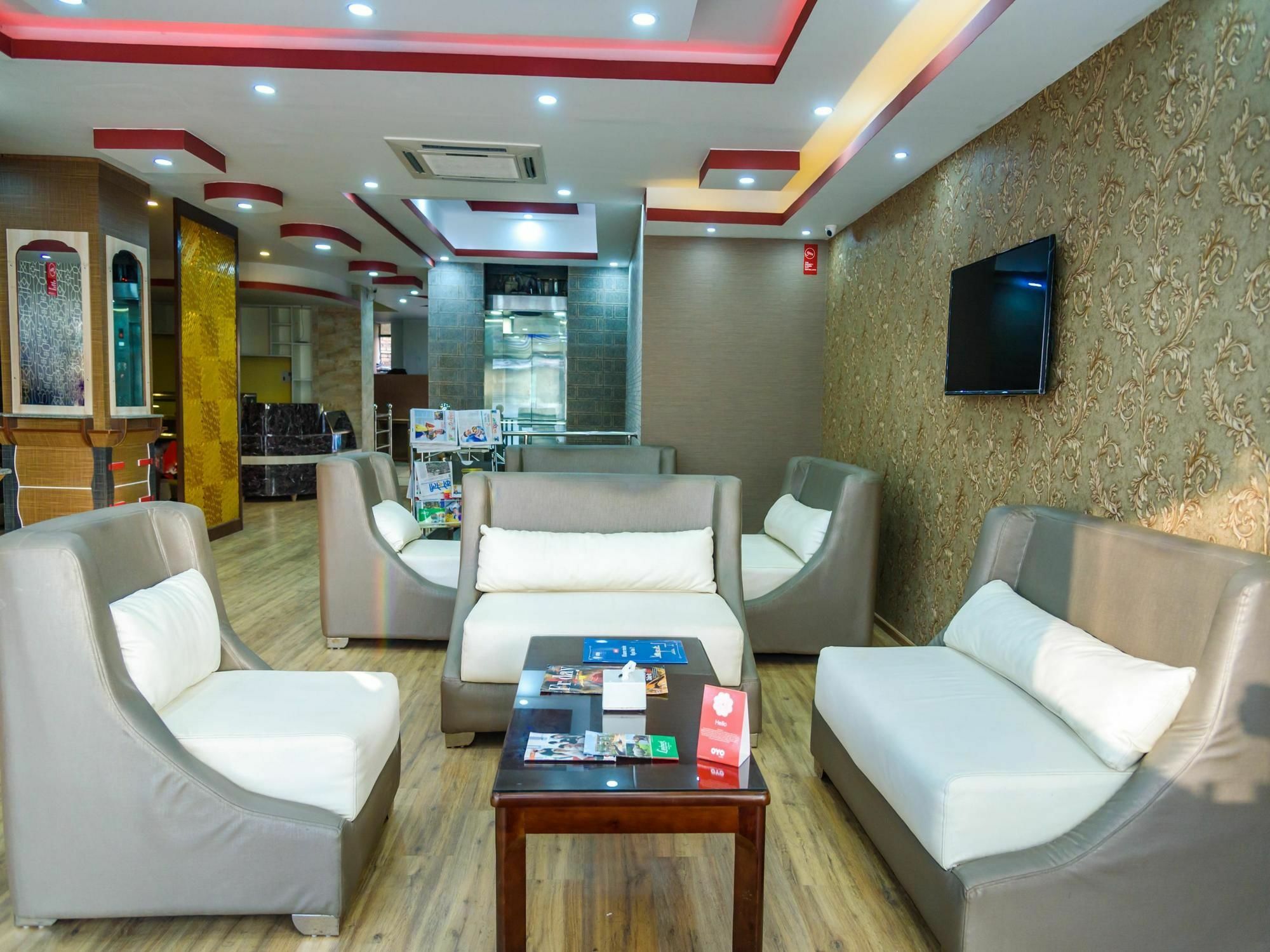Oyo 105 Hotel Travel Inn Kathmandu Exterior foto
